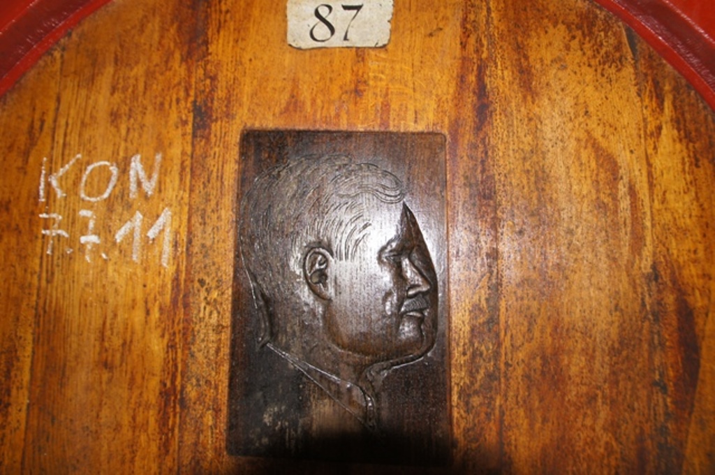 210.jpg